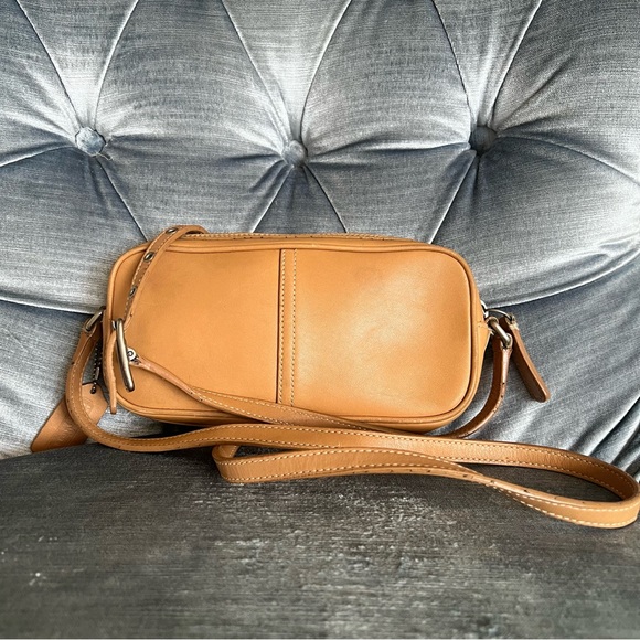 Coach Handbags - Vintage Coach Legacy West Camera Bag 9589 in Camel